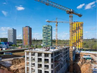 Стартовала установка лифтов в двух корпусах нового ЖК в Химках