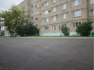 На Садовой,7 в Серебряных Прудах уложили новый асфальт