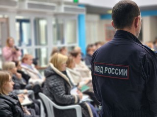 Комика Сабурова сняли на видео после задержания в Подмосковье