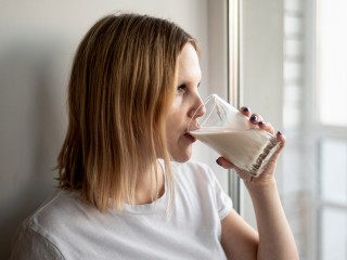 Восстанавливаться после антибиотиков посоветовали кисломолочными продуктами и овощами