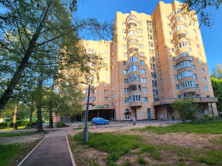 Подрядчики уберут строительный мусор на Центральном проезде в июне