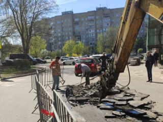В Черноголовке завершают ремонт парковки и проезда на Школьном бульваре