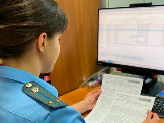 Назван порядок списания средств со счетов и банковских карт должников