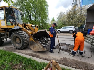 Инновационный метод фрезерования применяют при ремонте дороги на Подольской