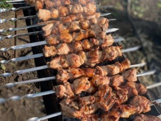 Как правильно есть шашлык: советы видновского врача