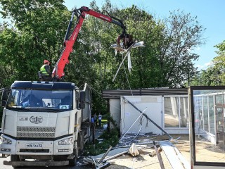 Собственники незаконных палаток в Видном пытались воспрепятствовать их сносу