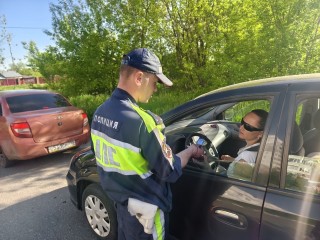 В Ивановских Двориках госавтоинспекторы проверили правильность установки детских кресел