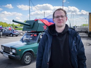 В Бронницах на автопробеге выступил «танк» на базе ВАЗ-2107
