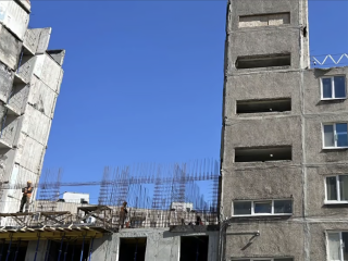 Подмосковные строители восстановят дом рядом с «Азовсталью»