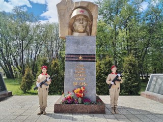В школах Домодедова стартовала акция «Вахта Памяти» ко Дню Победы