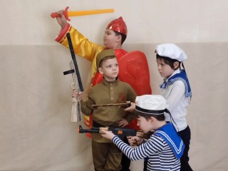 Местная театр-студия «оживила» плакаты советского времени