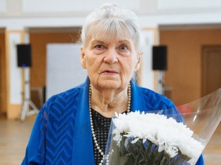 Учительнице Галине Ваньковой присвоили звание «Почетный гражданин Звездного городка»