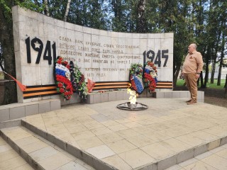 Историю мемориала «Вечный огонь» в микрорайоне Ногина рассказал местный краевед