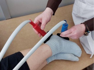 Специалисты Королева помогают избавиться от боли в пятке с помощью ультразвука