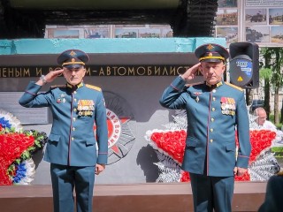 Смотр техники, митинг и концерт: День военного автомобилиста отпраздновали в Бронницах