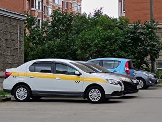 Юрист рассказал, чем грозит ремонт автомобиля во дворе дома
