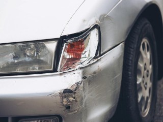 Автомобиль покатился сам по себе на АЗС в Клину