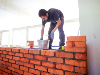 Строители обновят старинную гимназию им. Татищева к началу учебного года