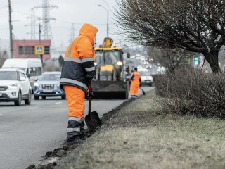 На Институтском проспекте уложат новый асфальт до 21 июня