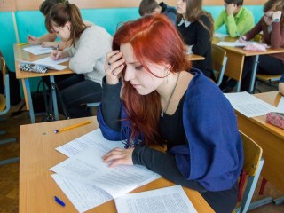 Почти 30% материалов в школьной программе признали «излишне сложными»