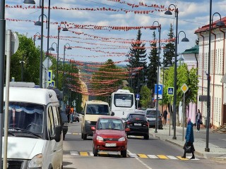 Километровую Георгиевскую ленту растянули в Кашире-1 к 80-летию Победы