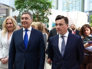 Андрей Воробьев открыл форум здорового долголетия в Доме правительства Подмосковья