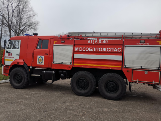Подмосковные спасатели оперативно потушили пожар в дачном доме в Ступино
