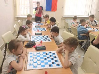 В Ступине состоялся турнир по шашкам, приуроченный ко Дню отказа от курения