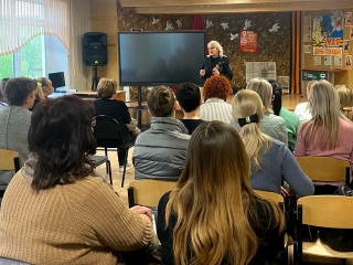 Луховицкие полицейские объяснили родителям, как уберечь детей от негатива в интернете