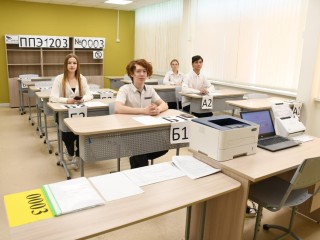 Выпускники Подмосковья сдали ЕГЭ по русскому языку