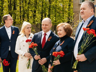 В Пушкино открыли первый в Московской области монумент женщине-санинструктору