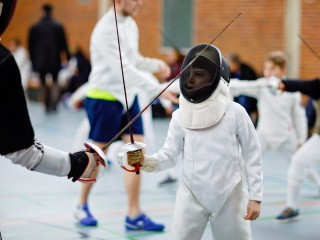 Первенство по фехтованию среди юниоров провели в «Новаторе»