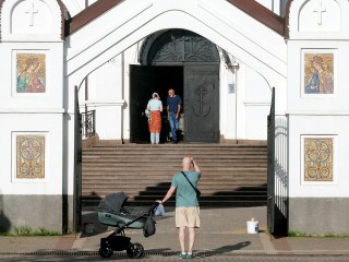 Почему в этот четверг христианам запрещено работать и есть мясо, рассказал религиовед