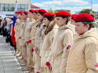 В Можайске память героев почтили «Вахтой памяти» на Октябрьской площади