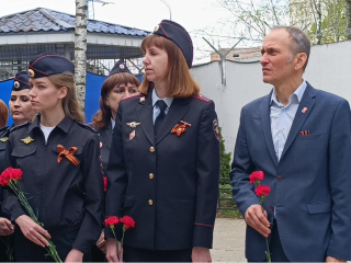 Полицейские Лобни почтили память героев войны и коллег