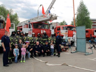 В Шатуре прошел Фестиваль безопасности со спасателями «Мособлпожспаса»
