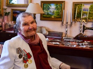 В доме на улице Силикатной в Мытищах живет ветеран Анна Алексеевна Кононова