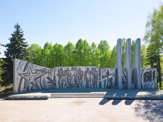 На мемориале в Зендикове отреставрировали мозаичное полотно