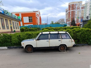 Водителя, бросившего свой автомобиль посреди дороги, разыскивают в Наро-Фоминске