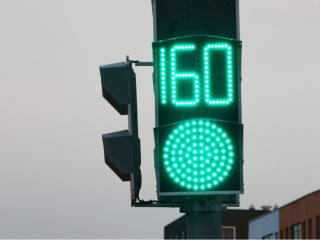 В Подмосковье скорректировали работу светофоров на четырех перекрестках