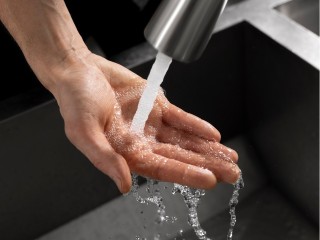 В домах на проспекте Королева и улице 50-летия ВЛКСМ включат воду до 18:00