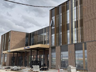 В новом консультативно-диагностическом центре в Ромашкове устанавливают мебель и оборудование