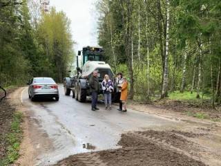 Ремонт съезда с Минского шоссе в Шапкино завершат до конца дня 13 мая