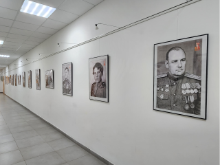Портреты героев войны стали основой для новой фотовыставки в Пересвете