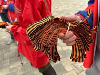 Сотни лент останутся на память у жителей Домодедово в год юбилея Великой Победы