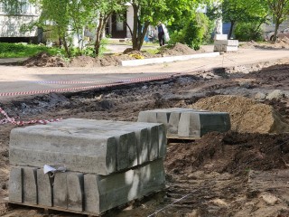 В одном из дворов наукограда увеличат парковочные места и улучшат территорию возле подъездов