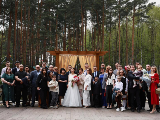 В парке Елочки открылся свадебный сезон для молодоженов