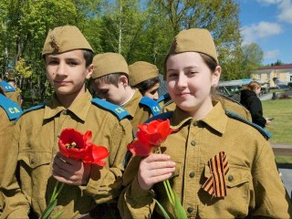 Патриотический митинг «Колокола нашей памяти» в Луховицах объединил поколения