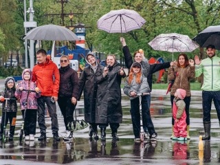Дождь не помешал веселиться участникам скоростного заезда в щелковском парке