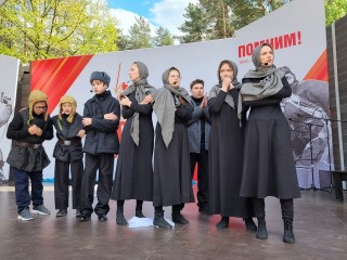 Народный коллектив поставил в Домодедово спектакль о детстве в блокадном городе